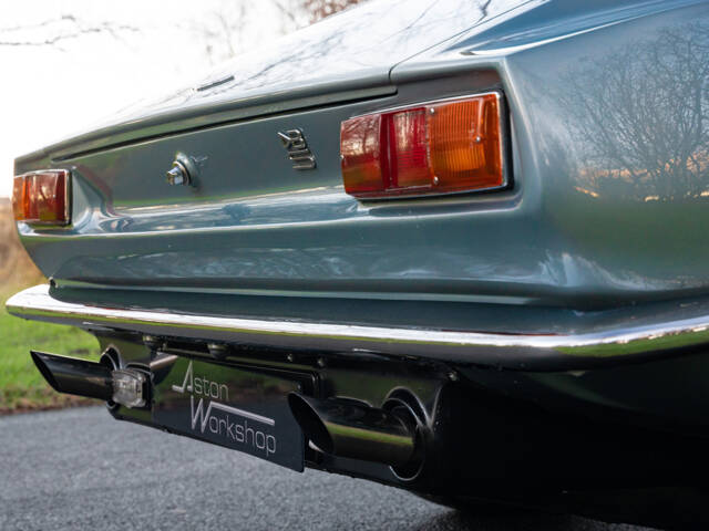 Aston Martin DBS Vantage