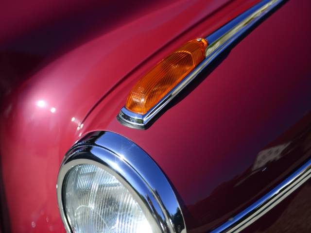 Mercedes-Benz 220 S Cabriolet
