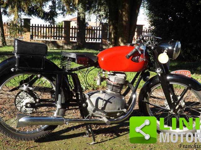 Image 1/10 of Gilera DUMMY (1953)