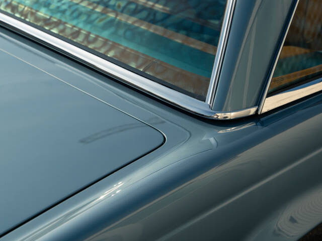 Mercedes-Benz 280 SL