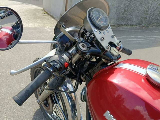 Moto Guzzi 254