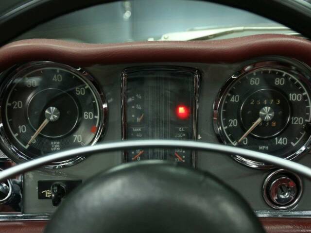 Mercedes-Benz 250 SL