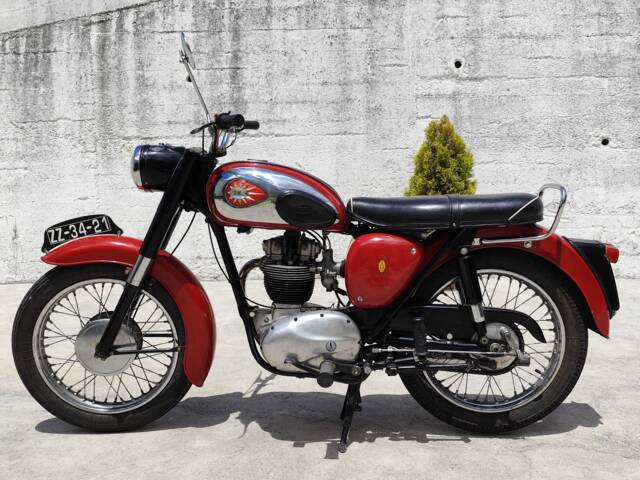 BSA B 44