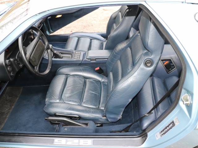 Porsche 928 - Interior