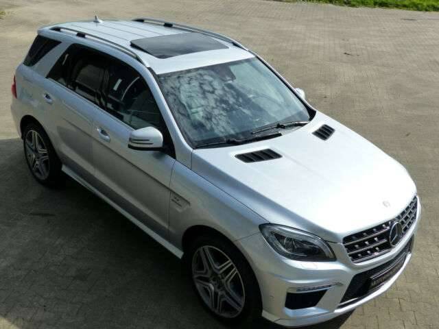 Bild 1/12 von Mercedes-Benz ML 63 AMG (2012)