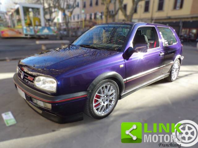 Image 1/10 of Volkswagen Golf III 2.0 16V GTI (1996)