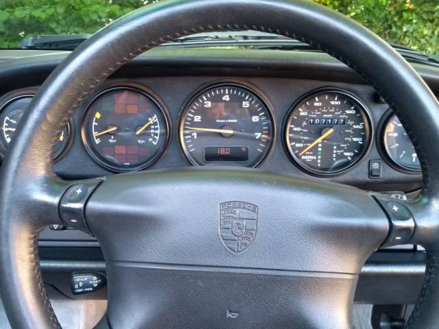 Porsche 911 Carrera