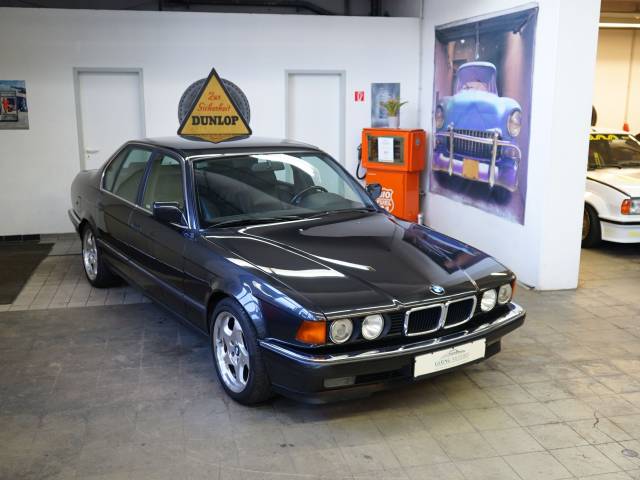 Image 1/40 of BMW 730i (1992)
