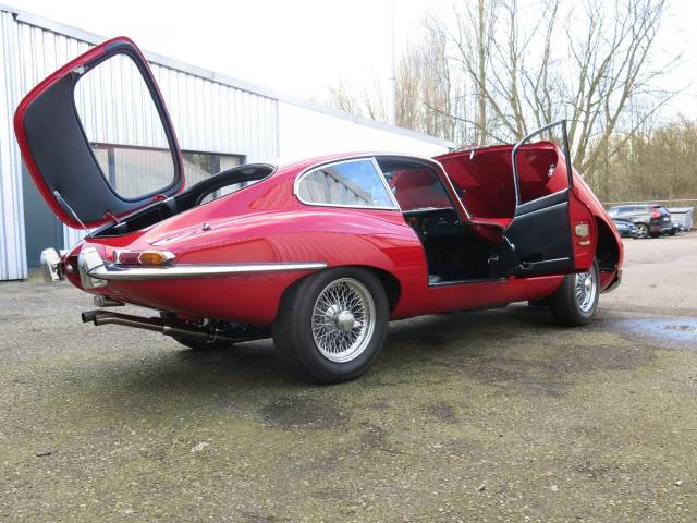 Jaguar E-Type 4.2