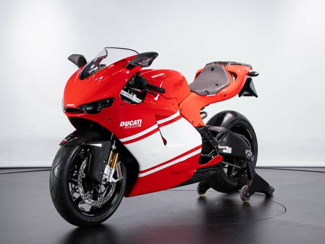 Ducati Desmosedici RR