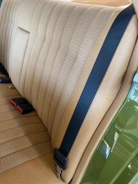 Mercedes-Benz 240 D