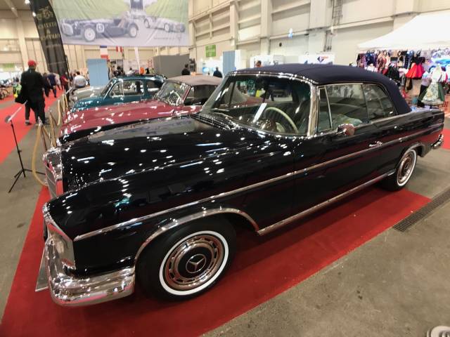 Mercedes-Benz 300 SE