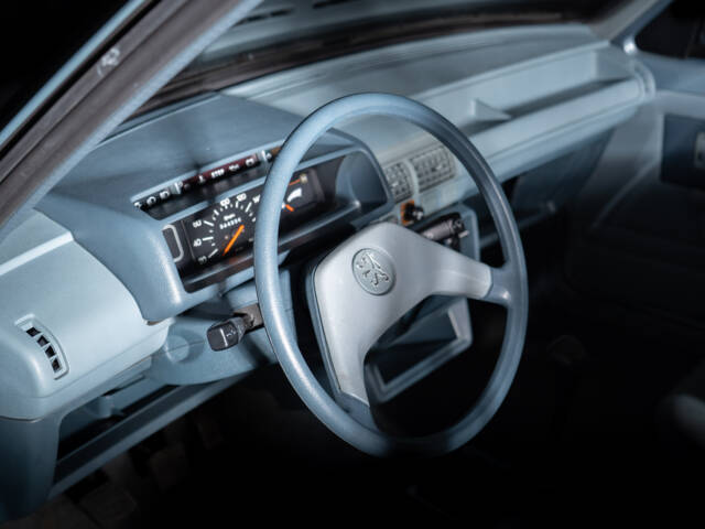 Peugeot 205