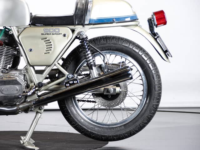 Ducati 900 SS