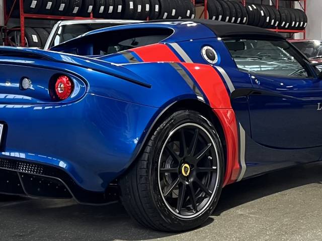 Lotus Elise Sport 220