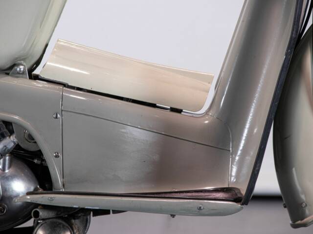 Aermacchi Zeffiro 125