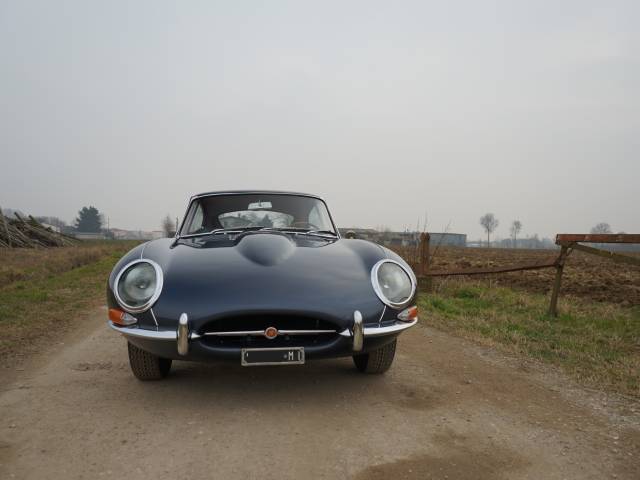 Jaguar E-Type 3.8