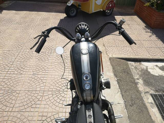 Harley-Davidson Sportster XL 883
