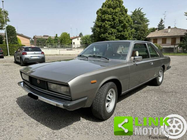 Image 1/10 de FIAT 130 Coupé (1972)