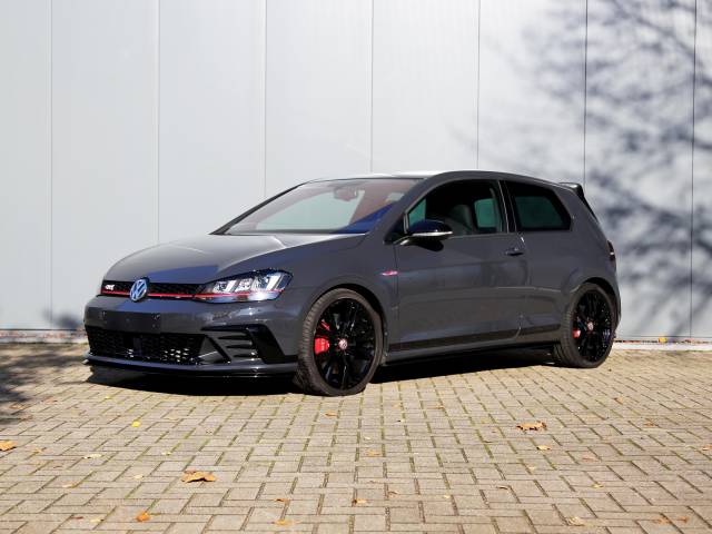 Image 1/39 de Volkswagen Golf VII GTI Clubsport S (2016)