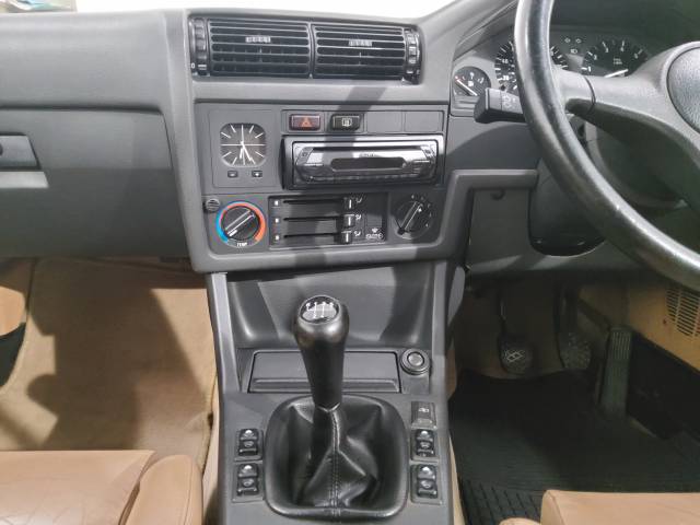 BMW 325i