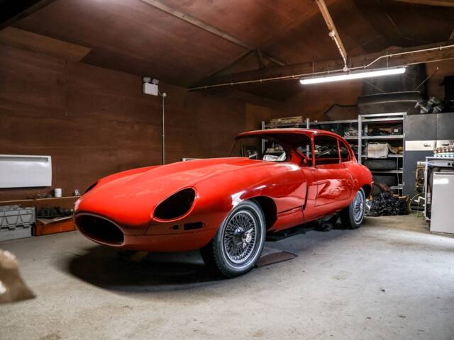 Bild 1/14 von Jaguar Type E (2+2) (1968)