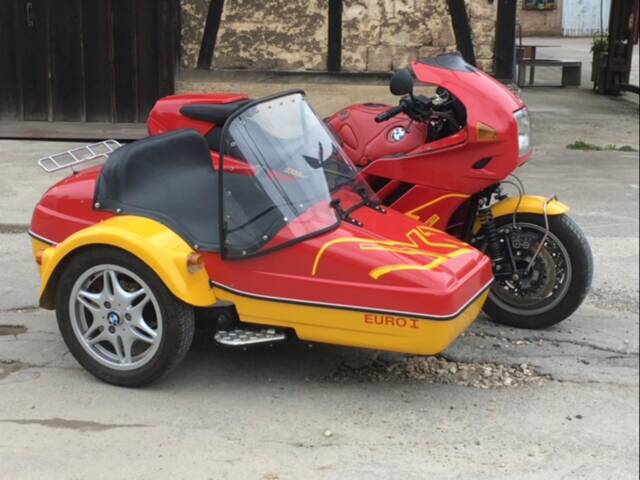 BMW K1
