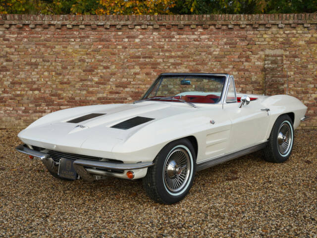 Immagine 1/50 di Chevrolet Corvette Sting Ray (1963)