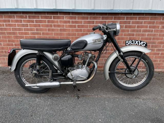 Imagen 1/18 de Triumph DUMMY (1958)