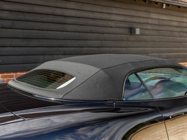 Aston Martin DB 9 GT Volante