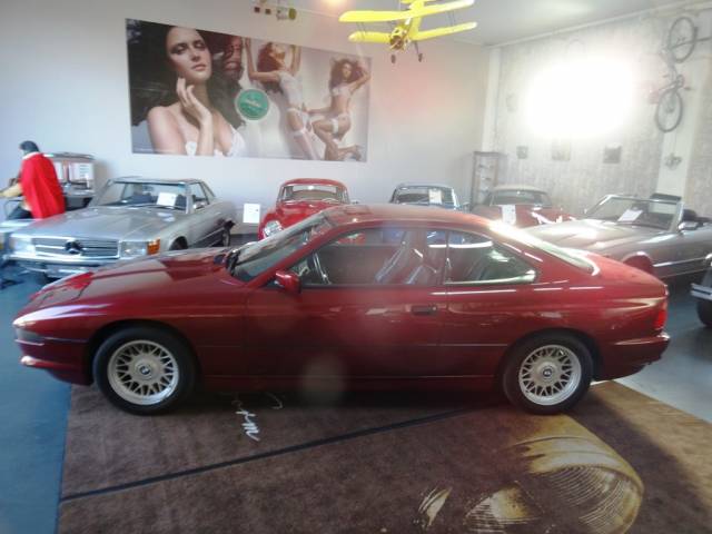 BMW 850i