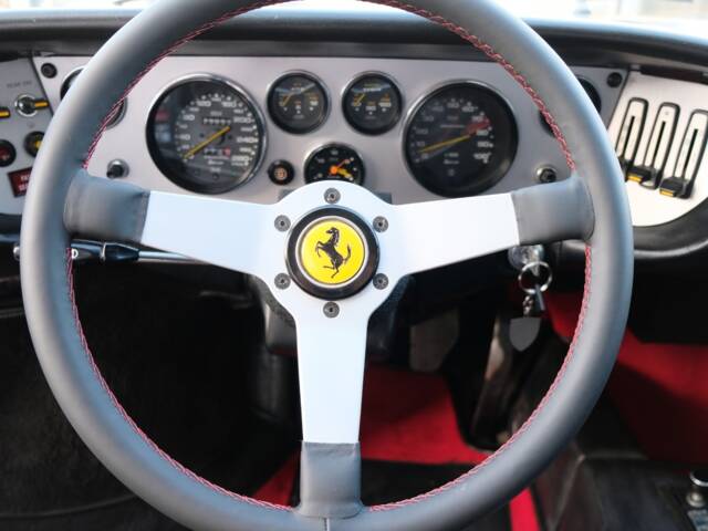 Ferrari Dino 308 GT4