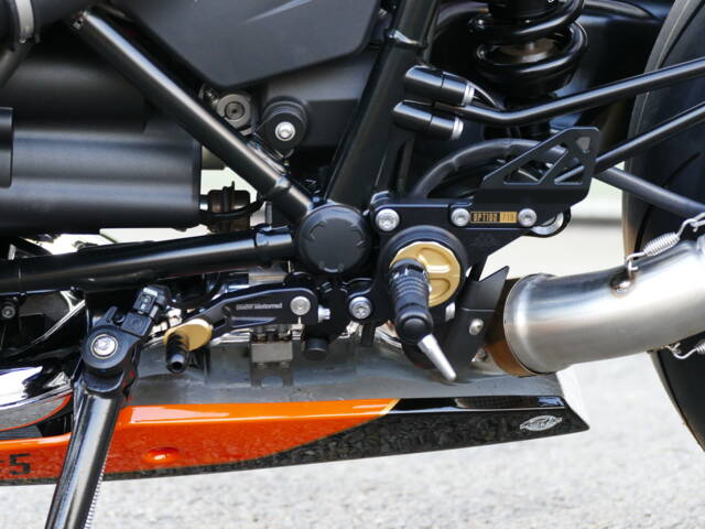 BMW R NineT