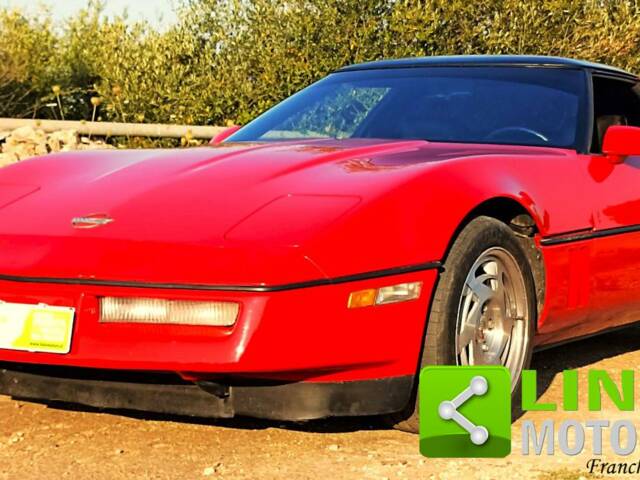 Image 1/10 of Chevrolet Corvette Convertible (1990)