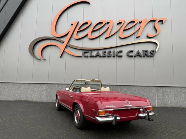 Mercedes-Benz 280 SL