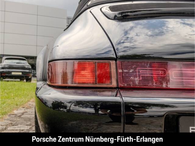 Porsche 911 Carrera 4