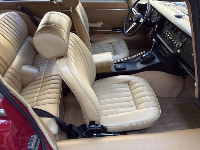 Jaguar E-Type V12 (2+2)