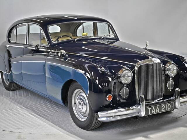 Jaguar Mk VIII