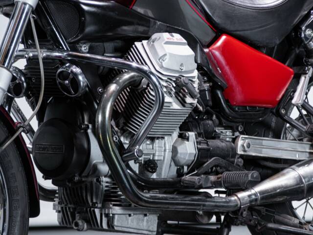 Moto Guzzi Nevada 750