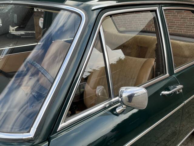 Audi 100 LS