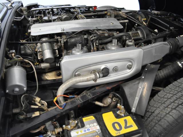 Jaguar E-Type V12 (2+2)