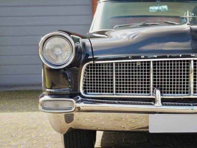 Lincoln Continental Mark II