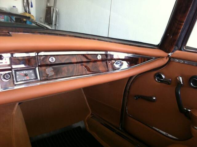 Mercedes-Benz 250 SE