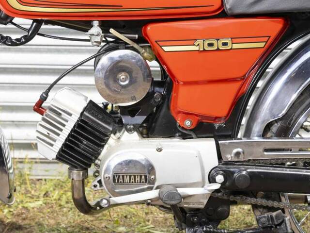 Yamaha YB 100