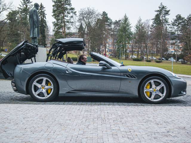 Ferrari California
