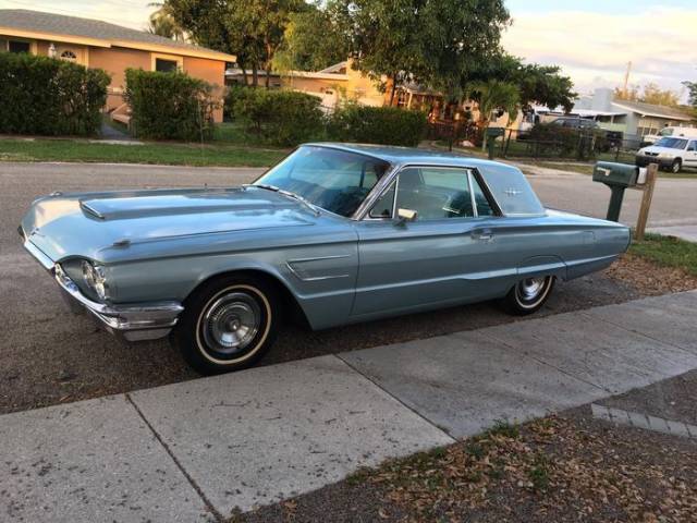 Afbeelding 1/4 van Ford Thunderbird (1965)