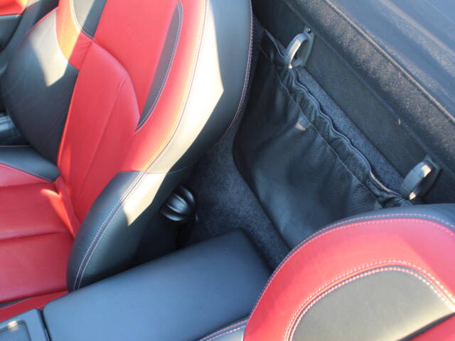 Mercedes-Benz SLK 320
