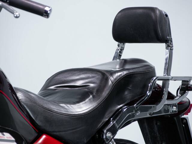 Moto Guzzi Nevada 750