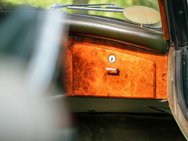 Jaguar XK 120 DHC