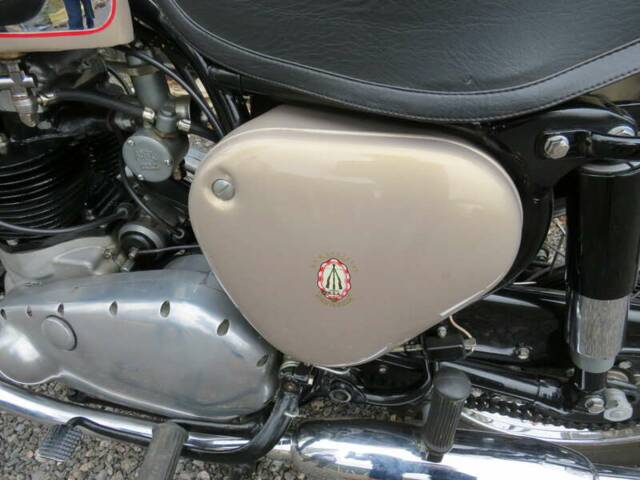 BSA A 10 Golden Flash